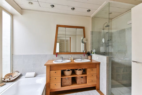 Maximizing Storage in Small Bathrooms